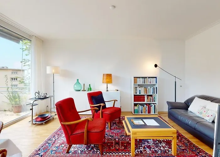 Апартаменты Bright Flat Overlooking Geneva *